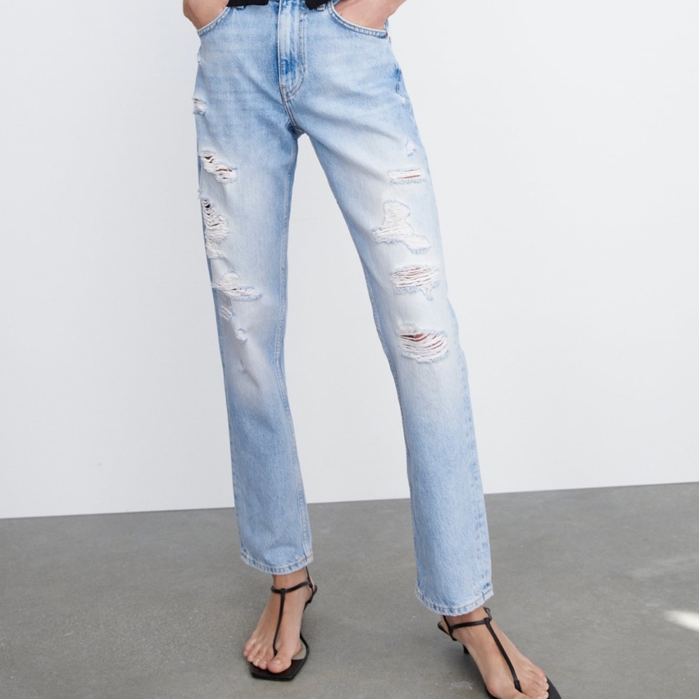 ZARA  NWT. the truth slim jeans light blue SZ 2